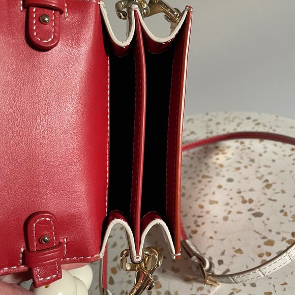 Cafune Bellows Crossbody Bag - Picture 8 of 10